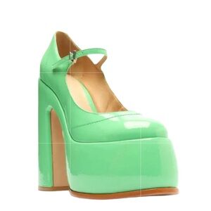 New Schutz Zayne Mary Jane Platform Heel in Patent Leather Green.
